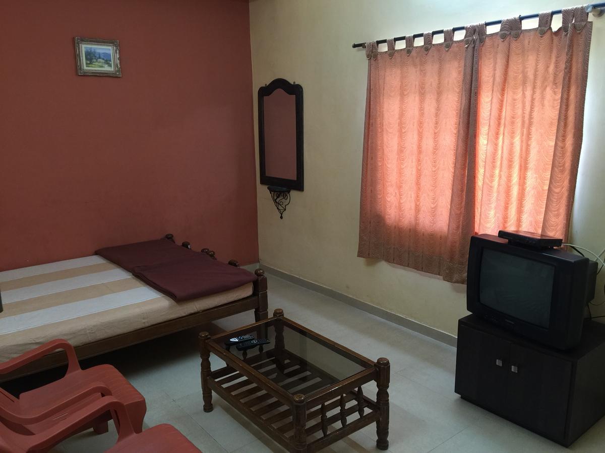 Mtdc Approved Mohiniraj Guest House Nashik Εξωτερικό φωτογραφία